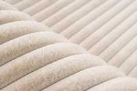 lalee-hides-plu500bei